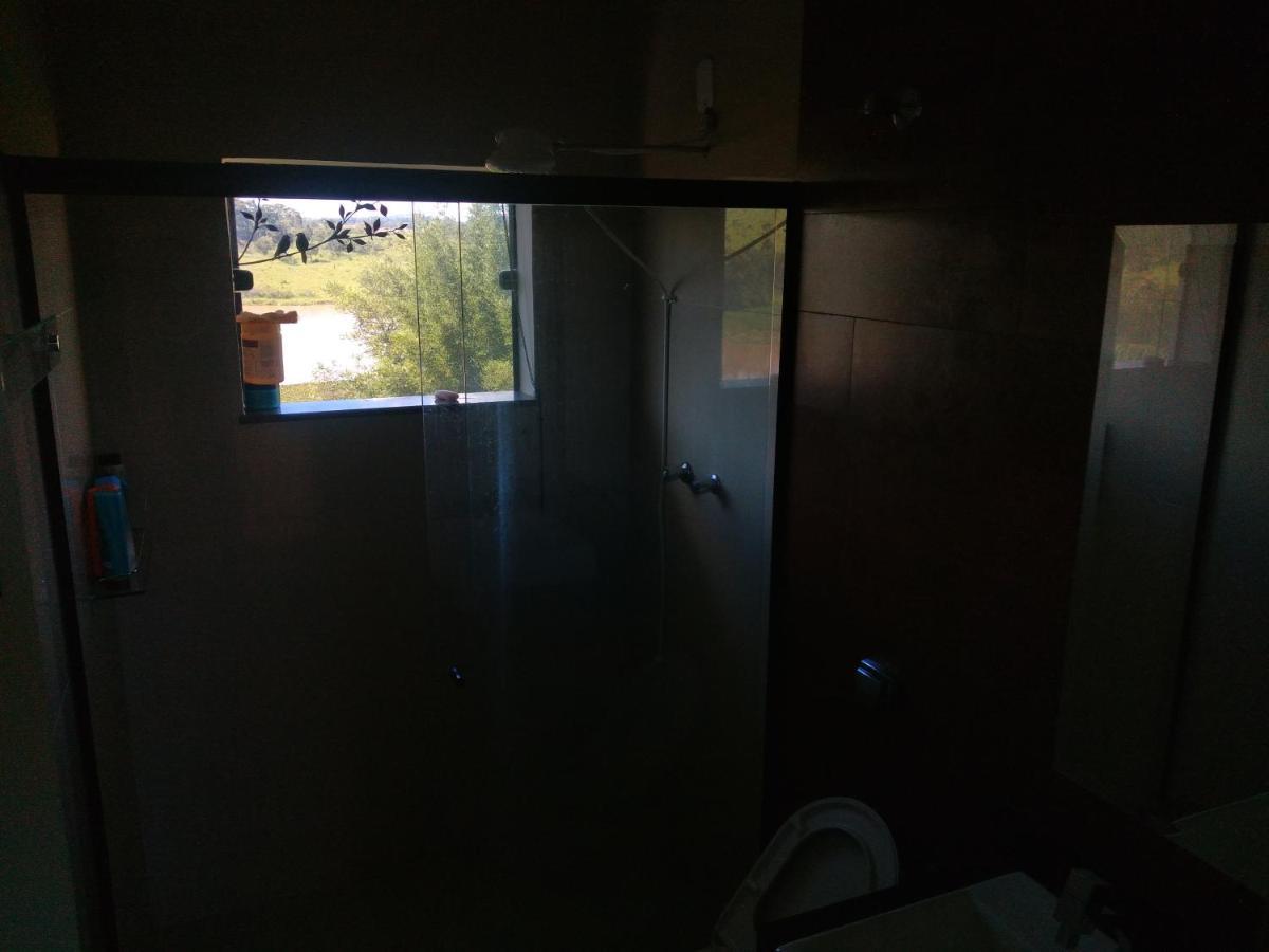 Casa Com Piscina Fundo Pra Represa E Ar Condicionado Casinhabrancadevaranda Ijaci Buitenkant foto