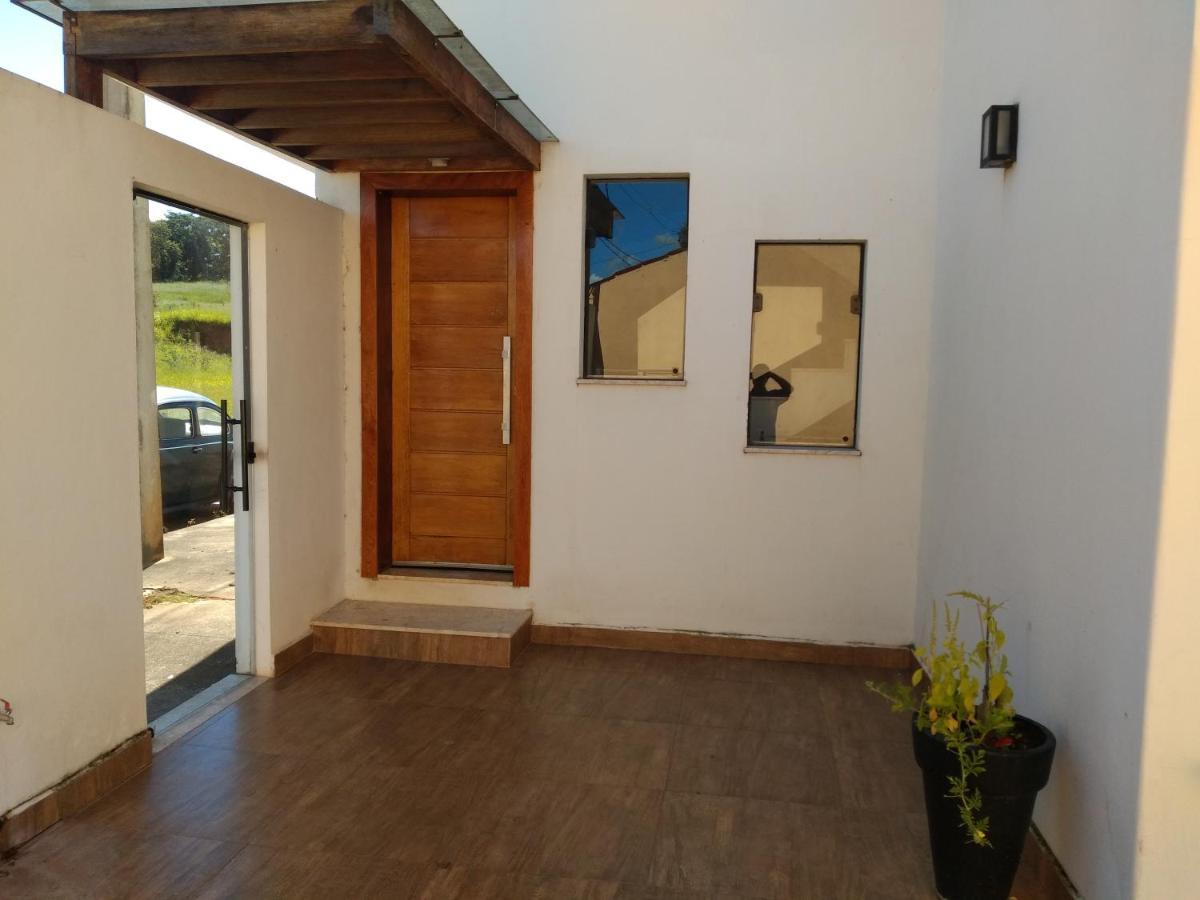 Casa Com Piscina Fundo Pra Represa E Ar Condicionado Casinhabrancadevaranda Ijaci Buitenkant foto