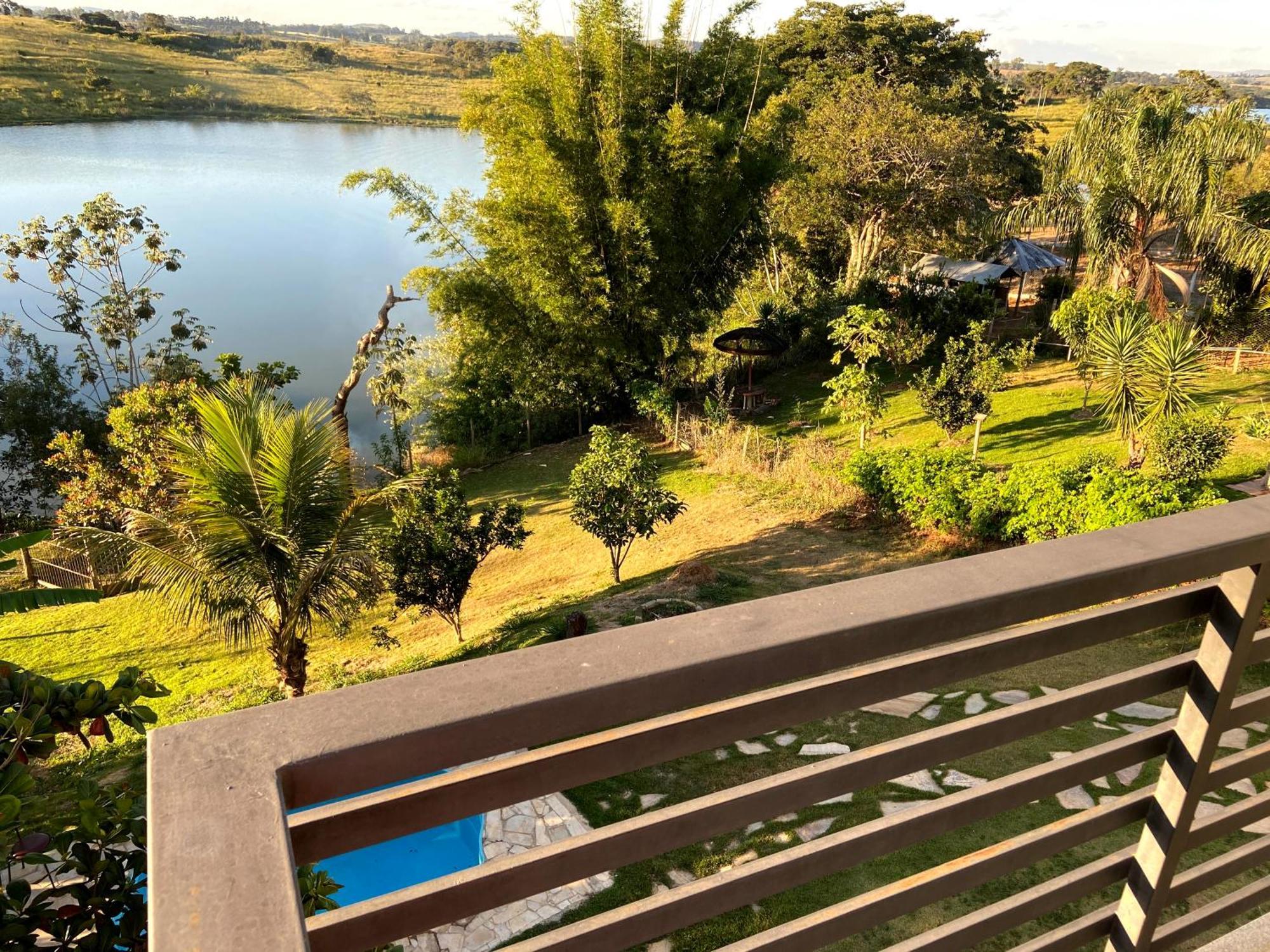 Casa Com Piscina Fundo Pra Represa E Ar Condicionado Casinhabrancadevaranda Ijaci Buitenkant foto