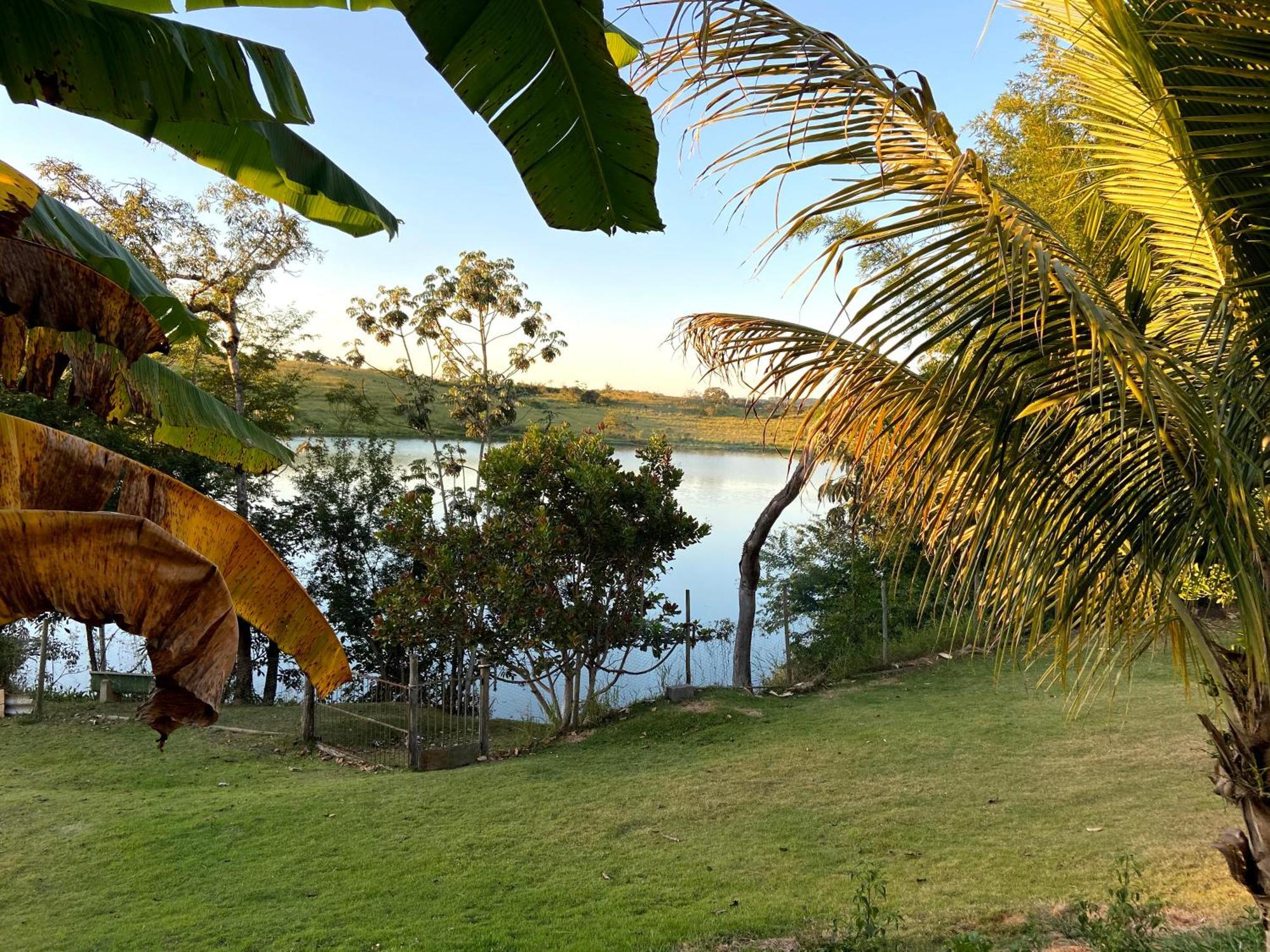 Casa Com Piscina Fundo Pra Represa E Ar Condicionado Casinhabrancadevaranda Ijaci Buitenkant foto